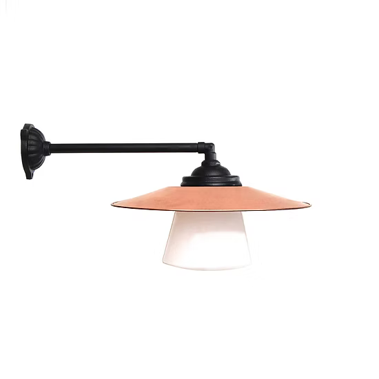 Fasadlampa med rak 90° arm 50 cm, aluminiumskärm och opalglas - Kulturbelysning Stationslampa