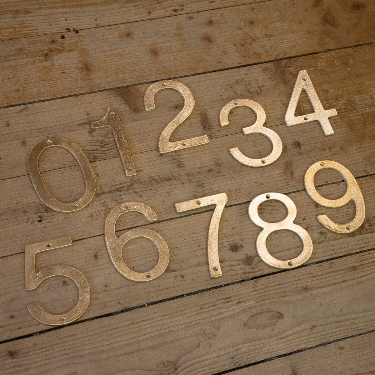 Hausnummer 6 Aurelia Rohmessing