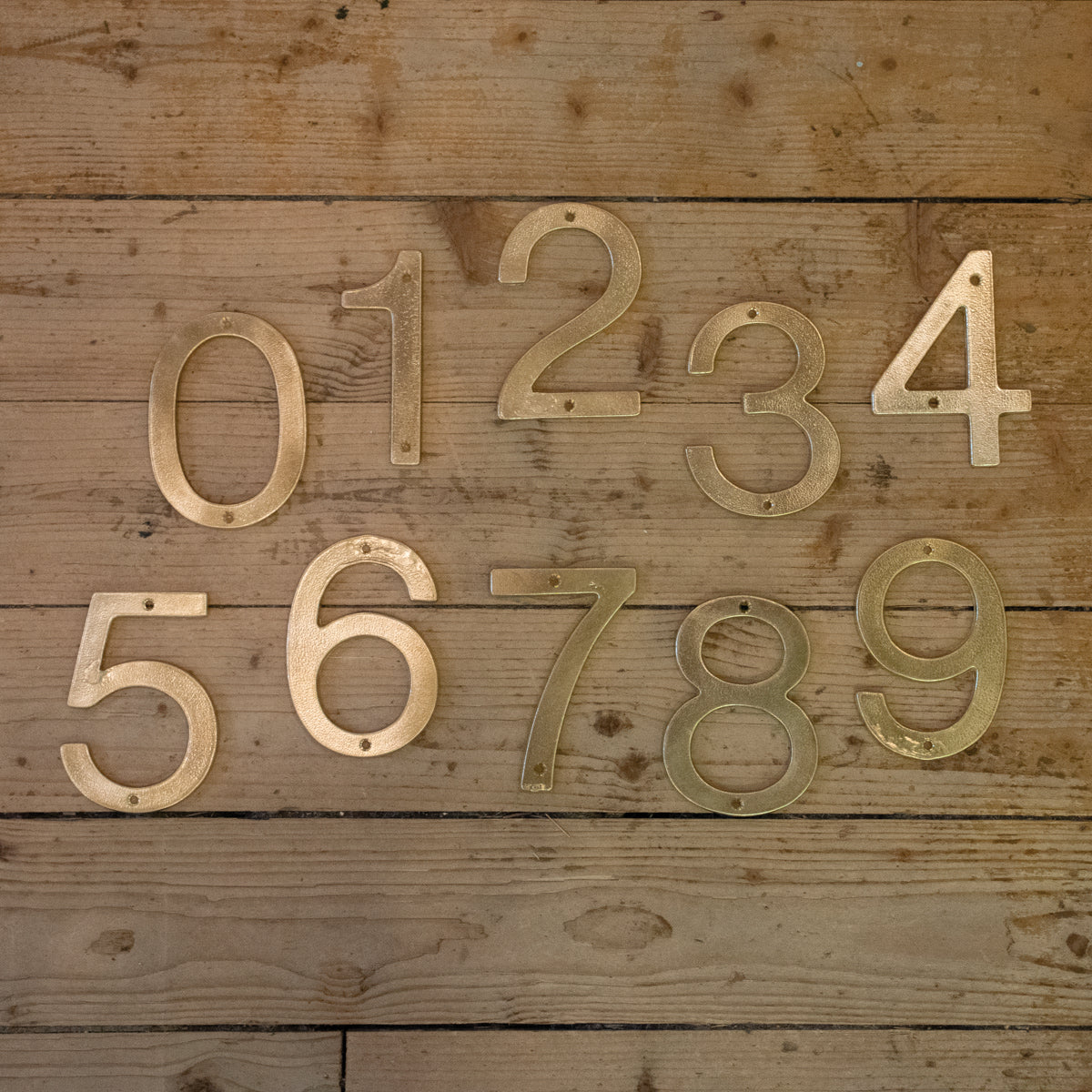 Hausnummer 6 Aurelia Rohmessing