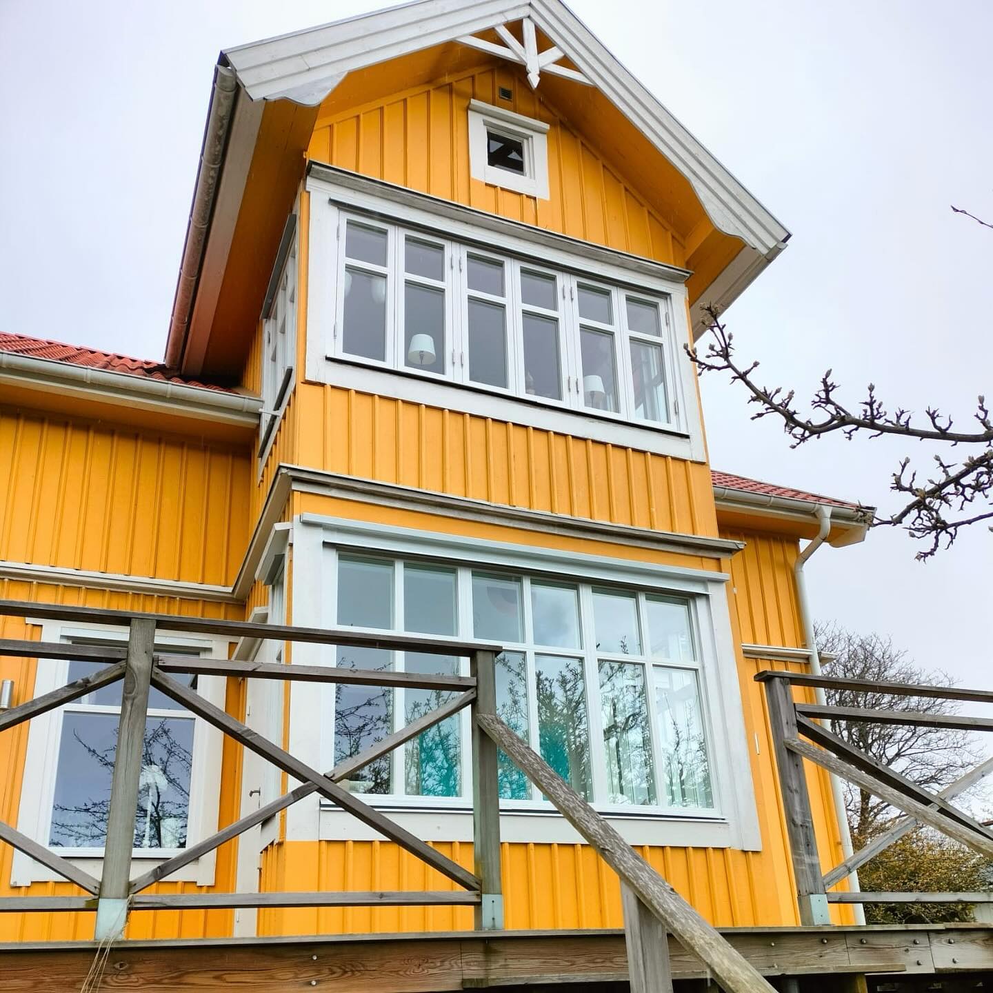 Isolerglasfönster fast