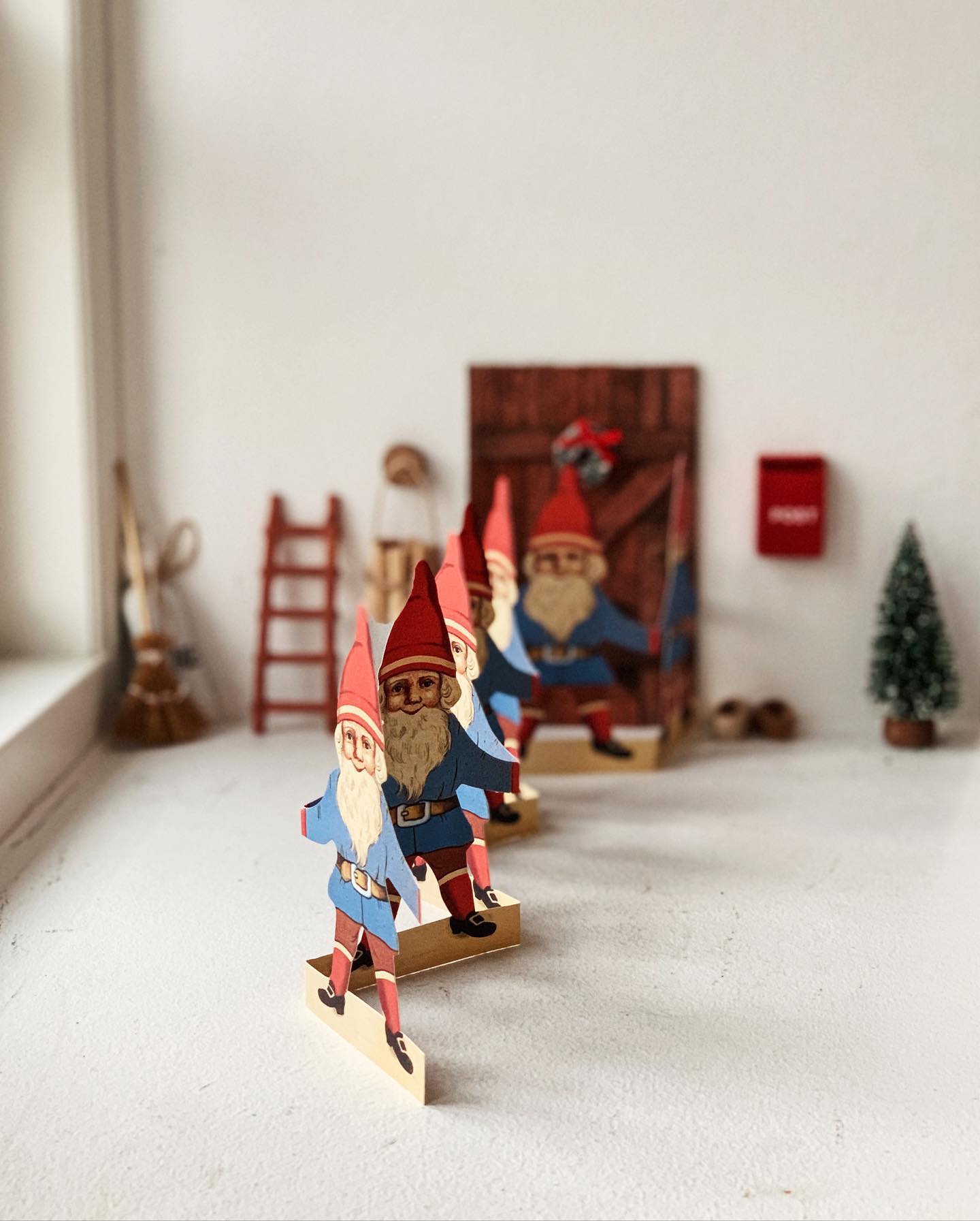 Pappersrad Tomtenisse