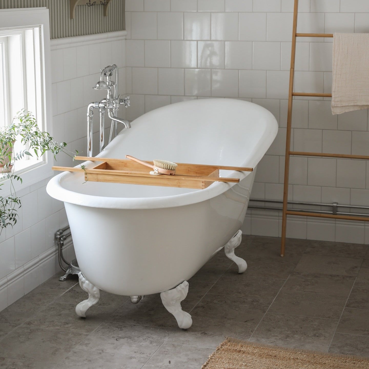 Gusseiserne Badewanne Versailles 154