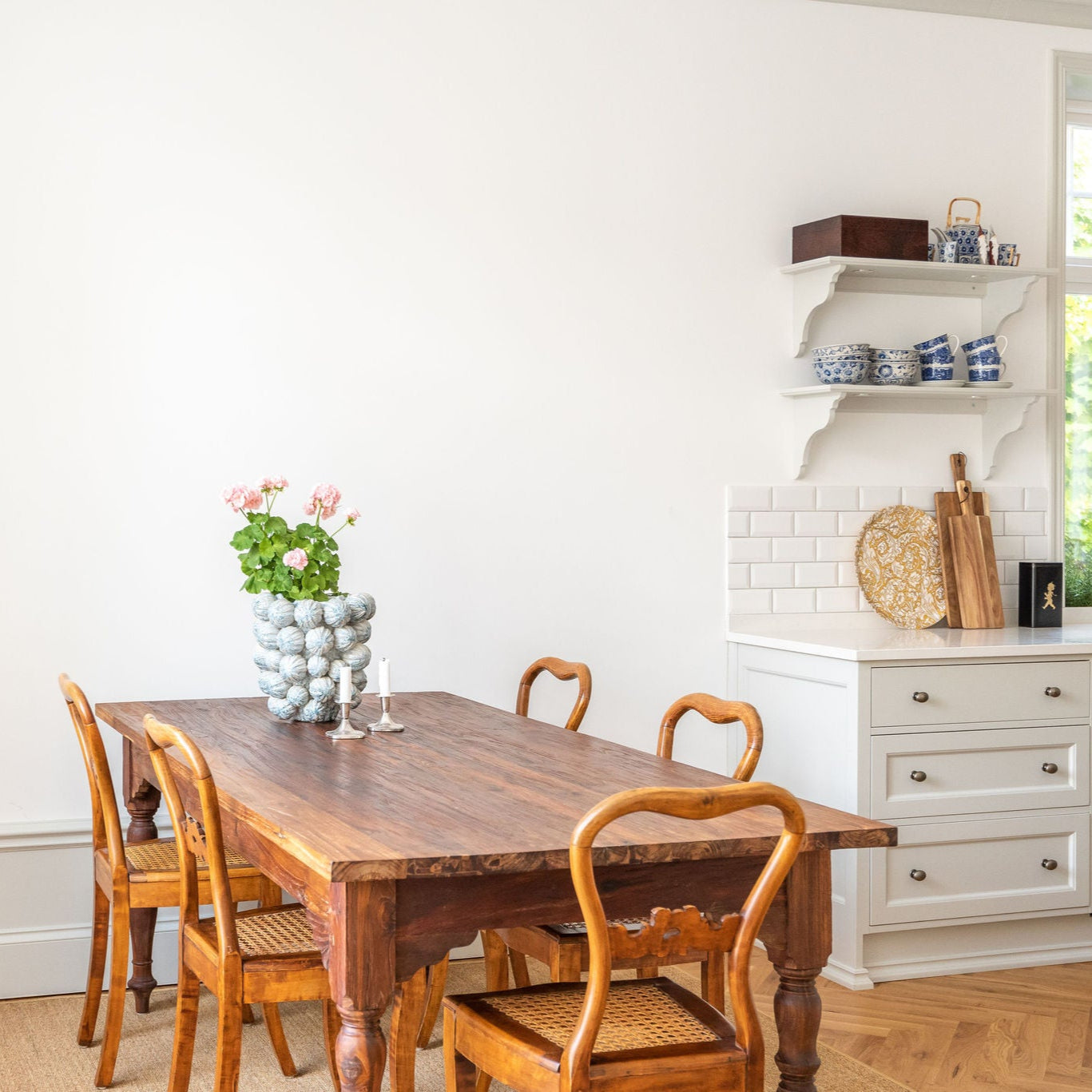 Esstisch gedrehte Beine Elin