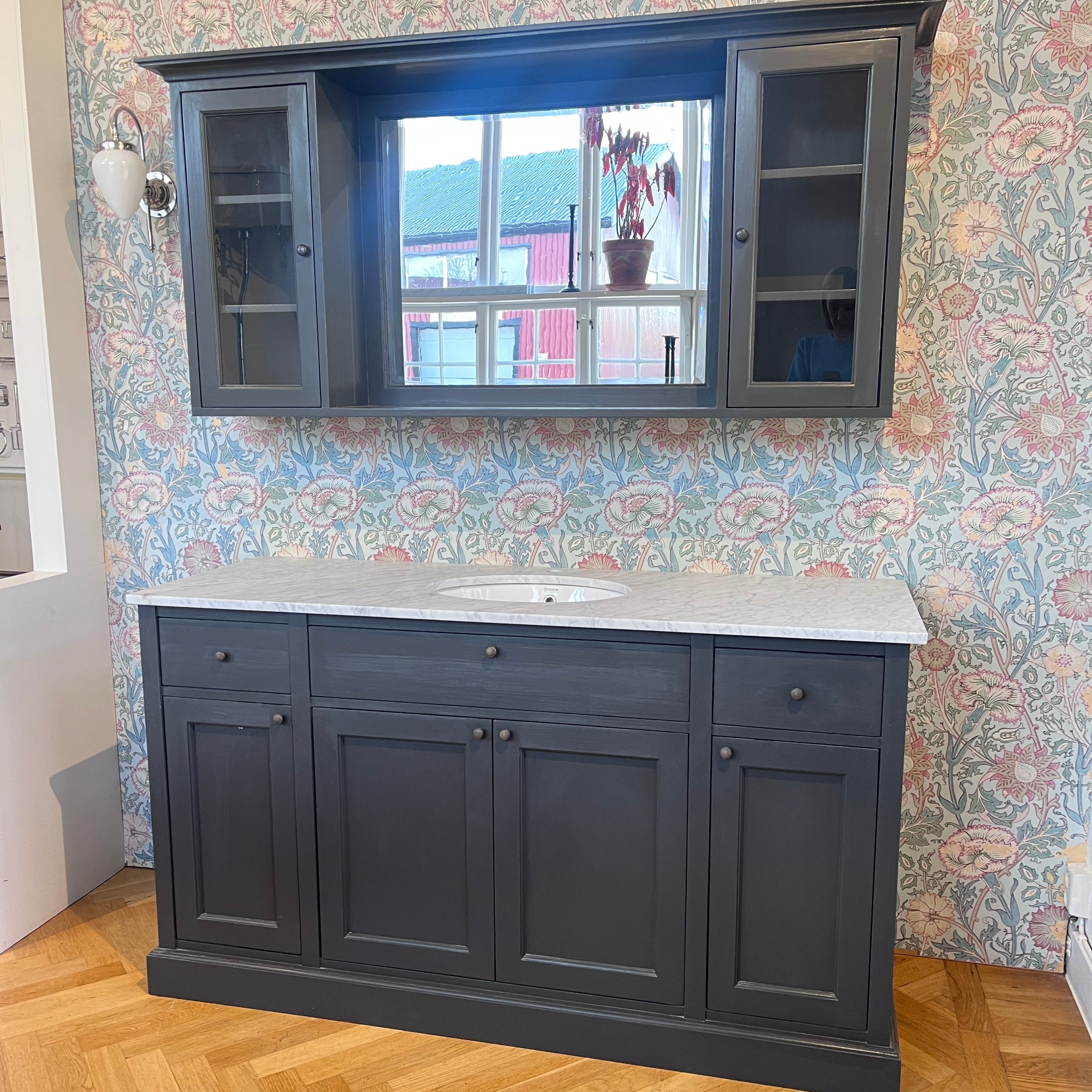 Stor kommod Agnes + väggskåp antracitgrått (fyndvara)