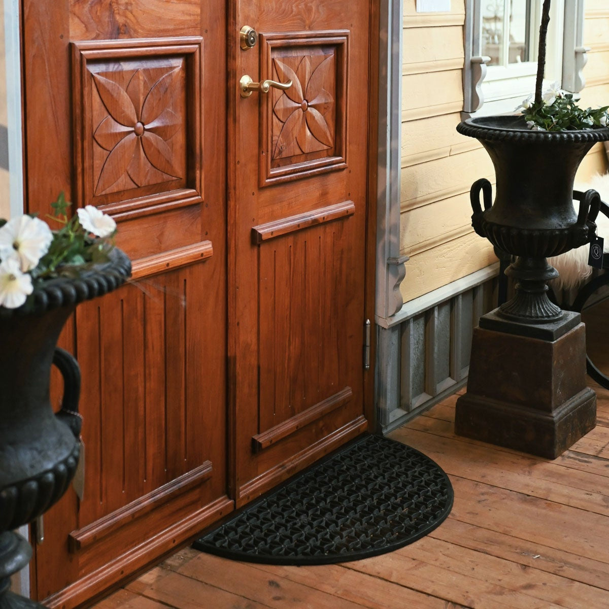 Fotskrapa gjutjärn halvmåne