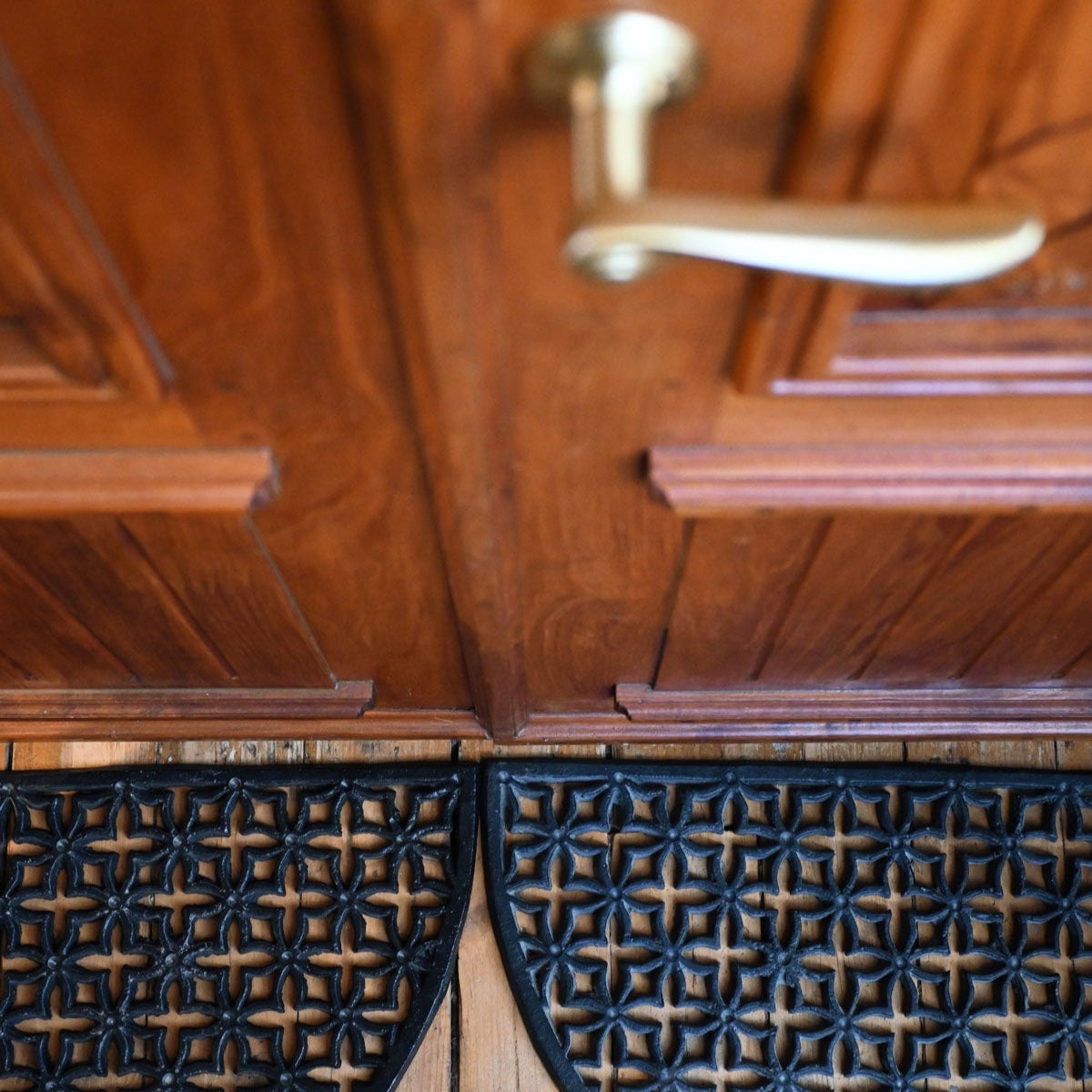 Fotskrapa gjutjärn halvmåne