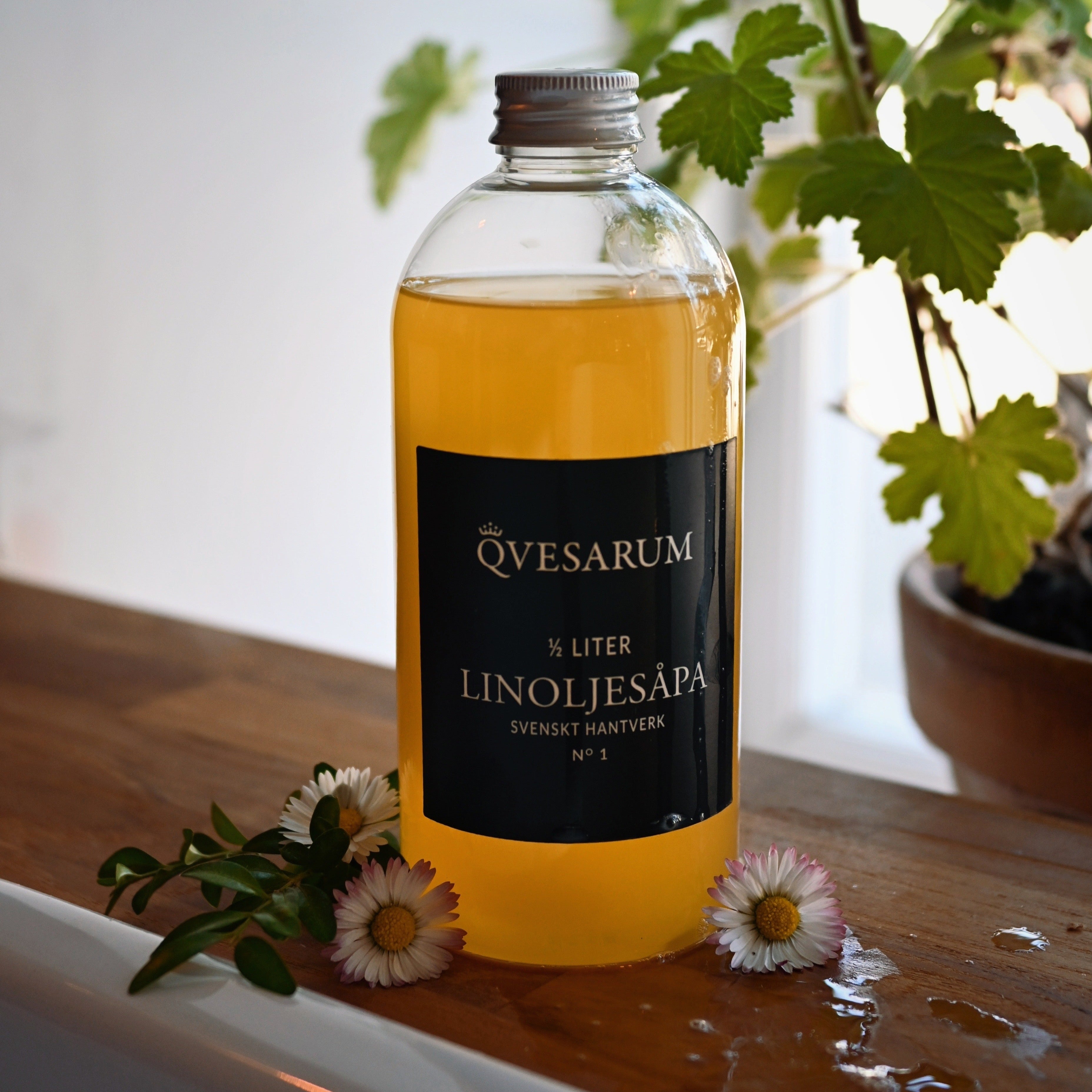 Linoljesåpa Qvesarum ½ L