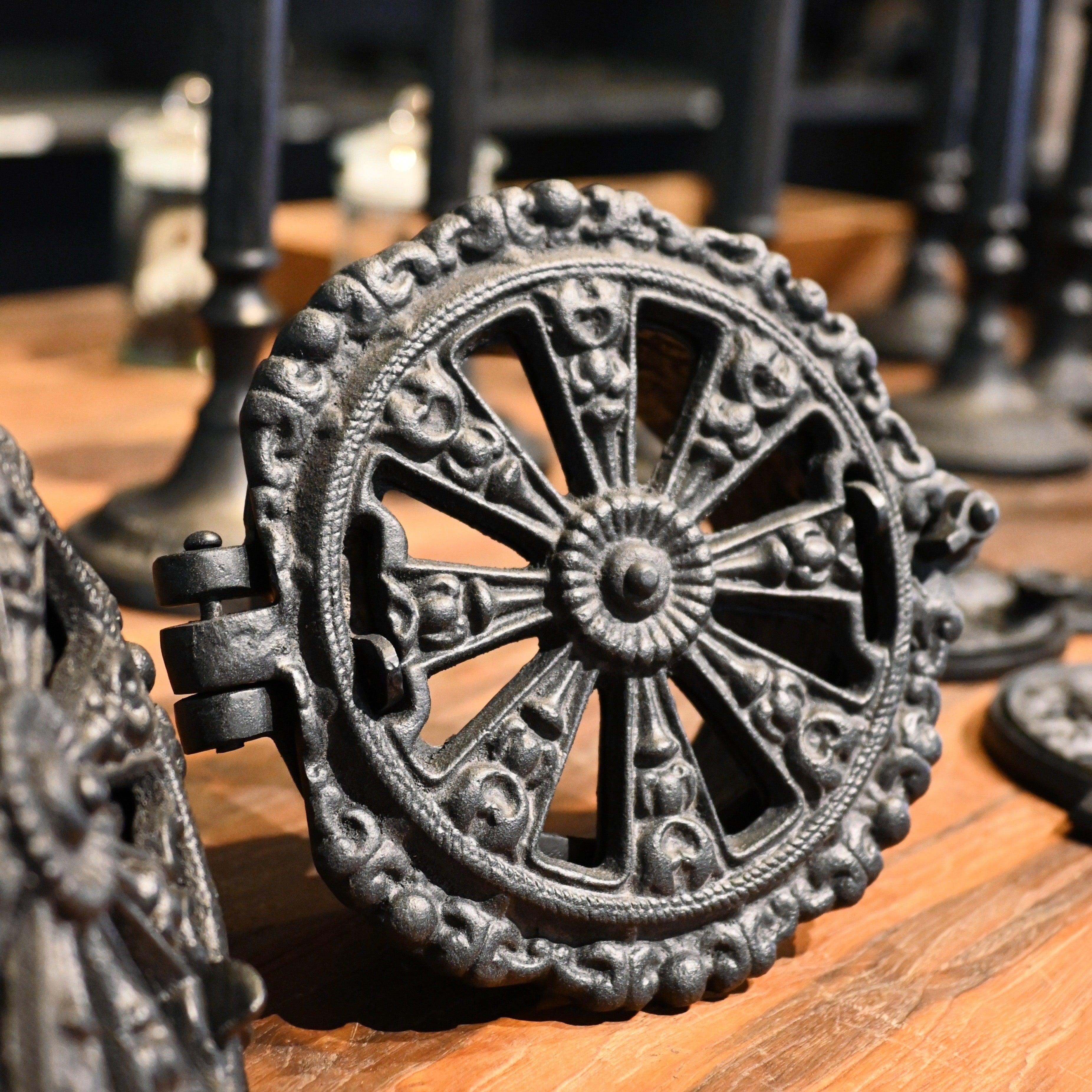 Rosettenventil Gusseisen runder Stutzen 145 mm verziert