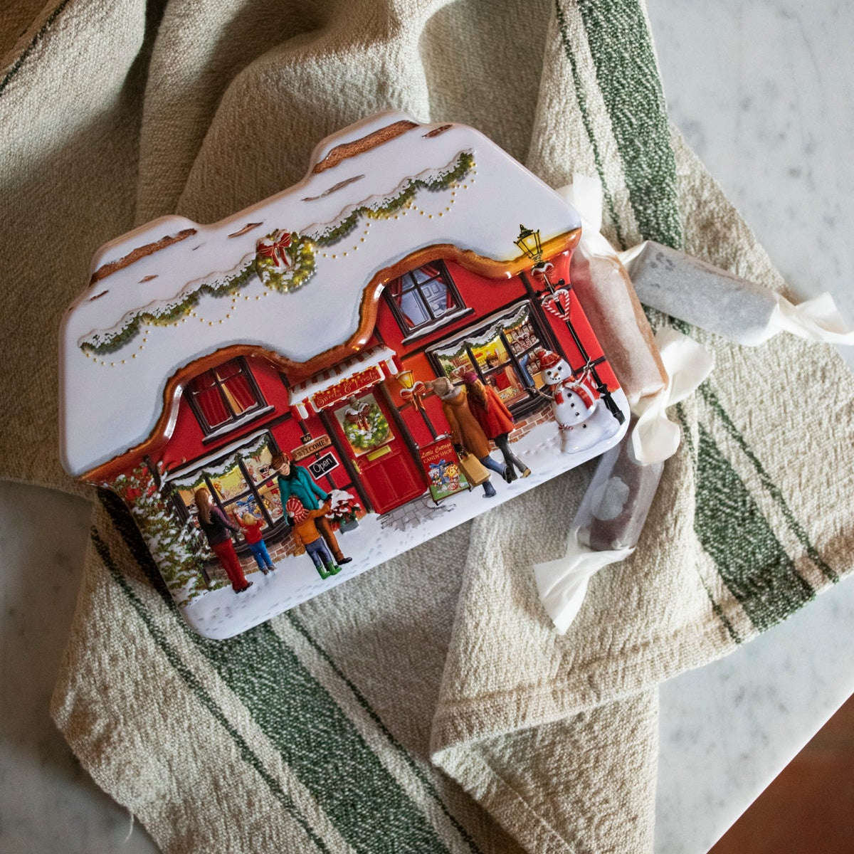 Blechdose für Weihnachtssüßigkeiten - Süßwarenladen