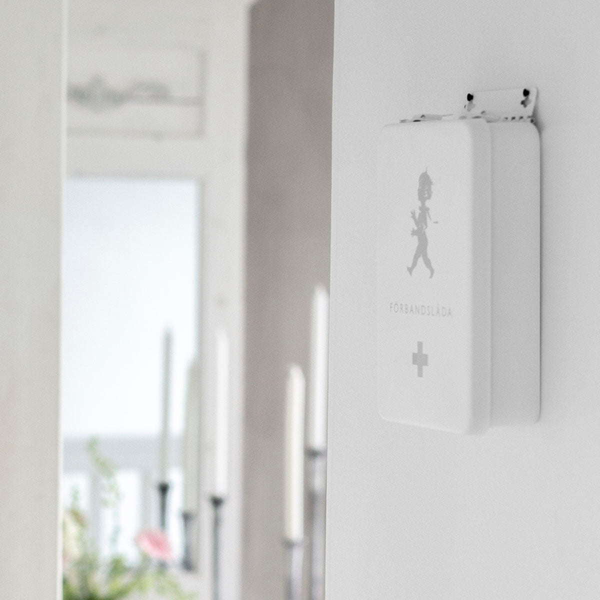 Erste-Hilfe-Set Weiß Solstickan