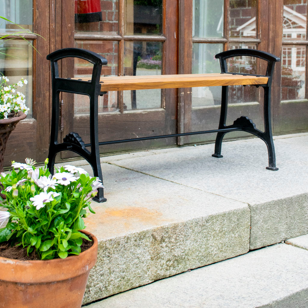 Trädgårdsbänk Lovisa i gjutjärn & teak