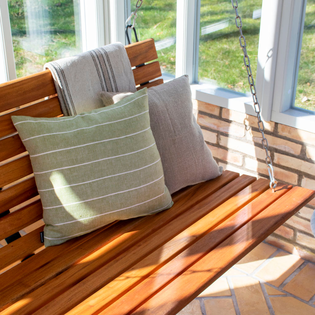 Hängande soffa i teak