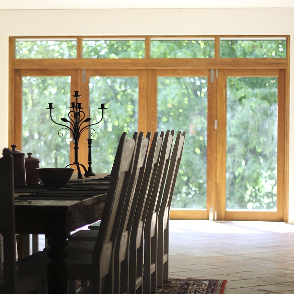 Måttanpassat vikdörrsparti i trä