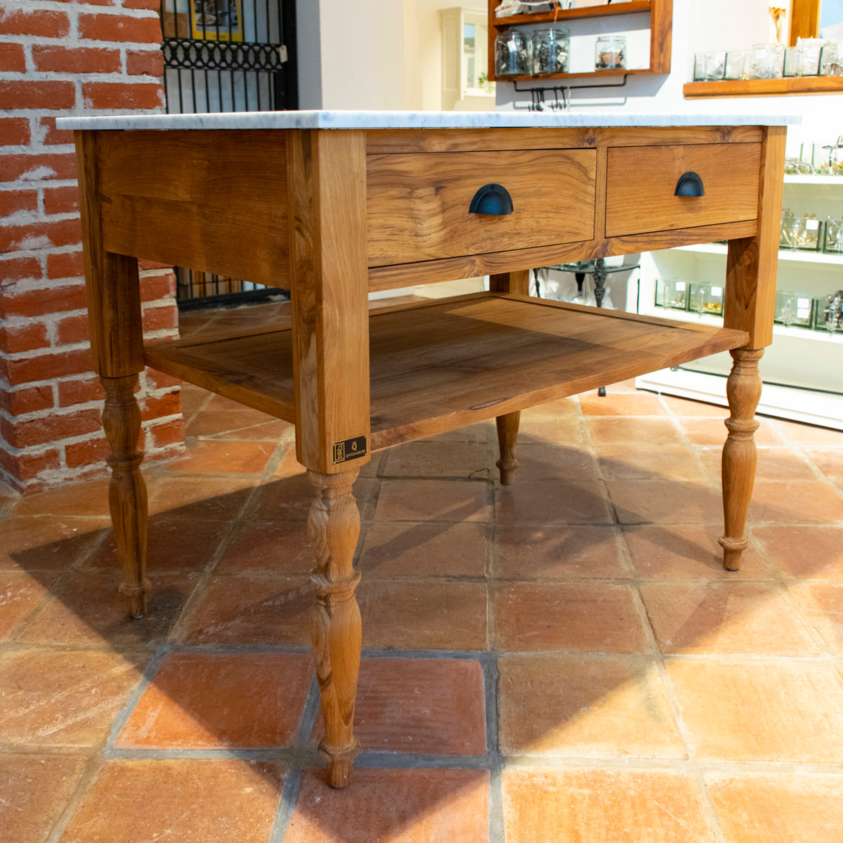 Köksö Edith i teak med marmorskiva